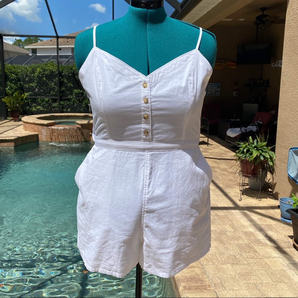 Abercrombie & Fitch Tie Back Romper